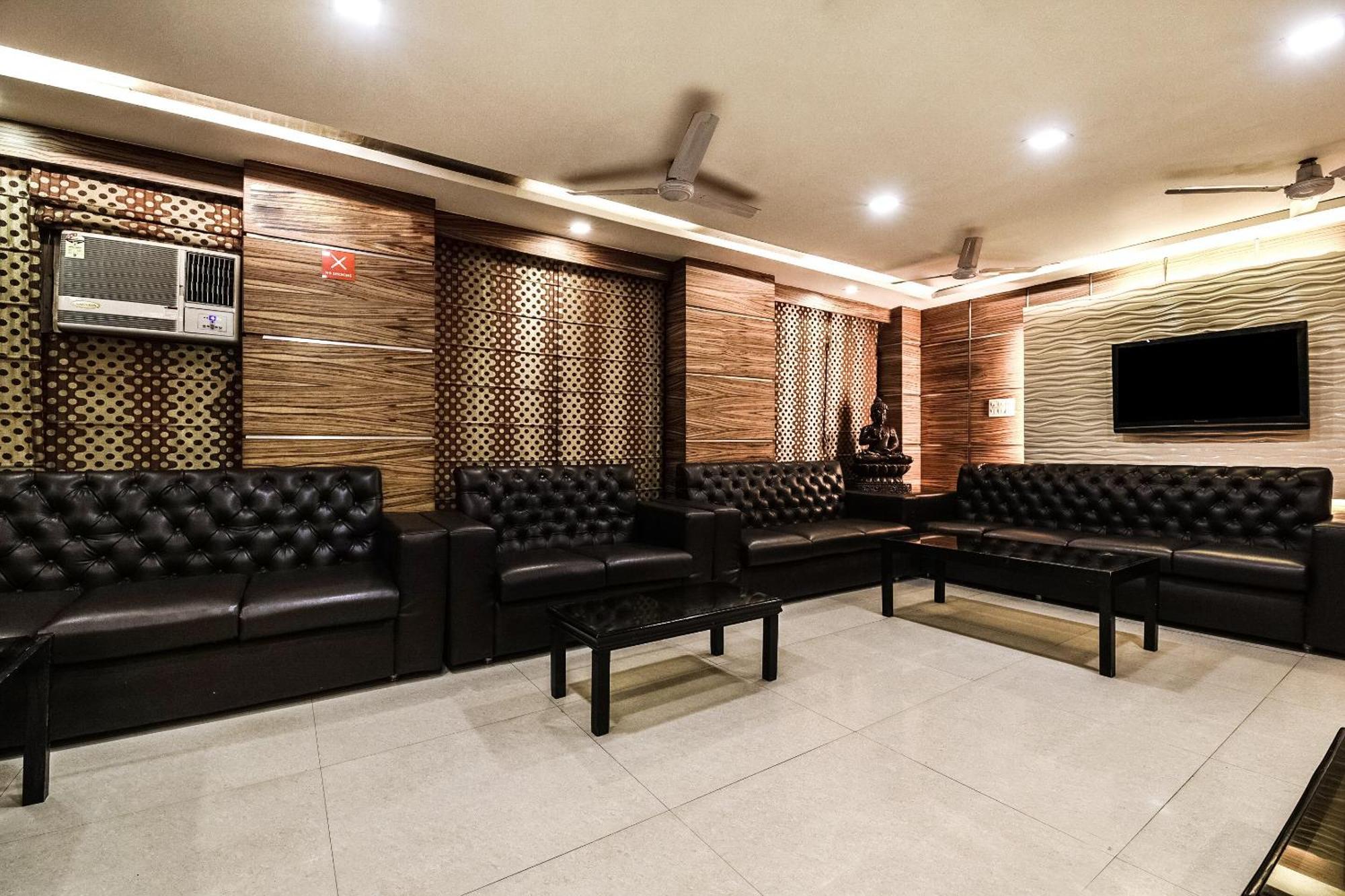 โอโย 5839 โฮเต็ล มหิต รีเจนซี Hotel โบปาล ภายนอก รูปภาพ